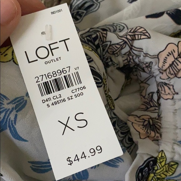 LOFT FLORAL BLOUSE - Picture 3 of 3